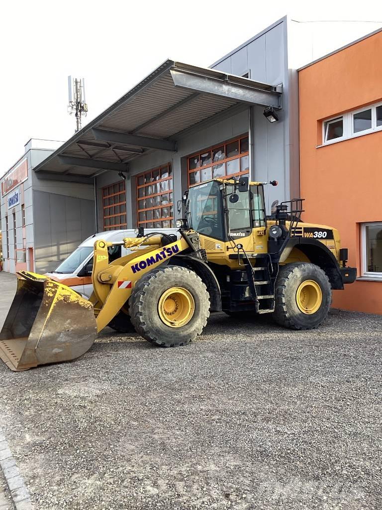 Komatsu WA380-8E0 Cargadoras sobre ruedas