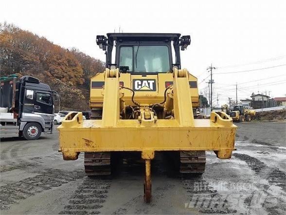 CAT D8T Buldozer sobre oruga