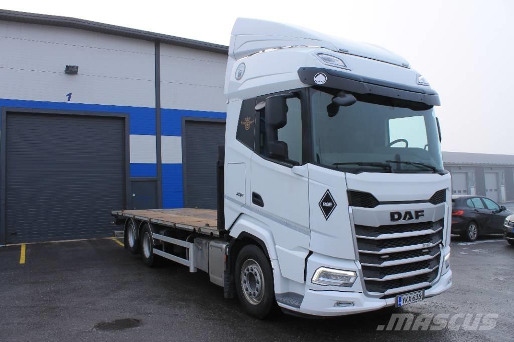 DAF XF 530 FAS Camiones de cama baja