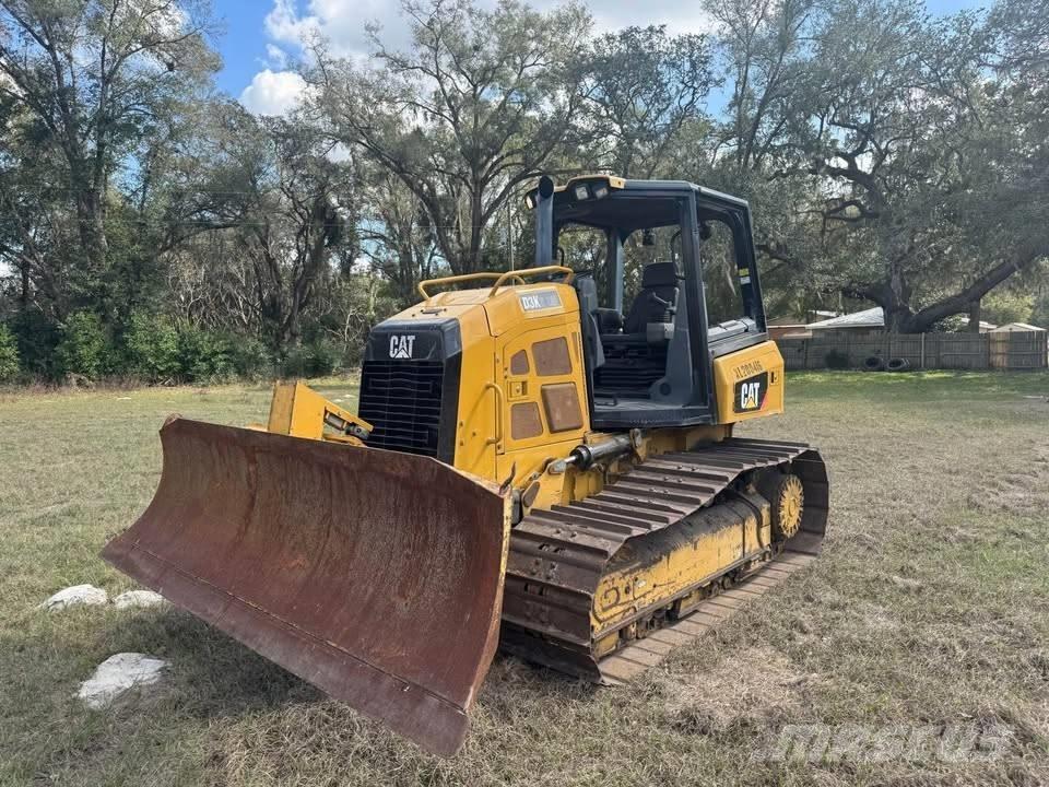 CAT D 3 K 2 LGP Buldozer sobre oruga