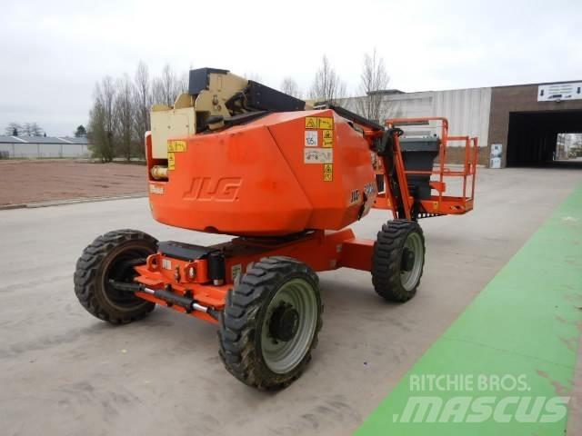 JLG 340AJ Plataformas con brazo de elevación manual