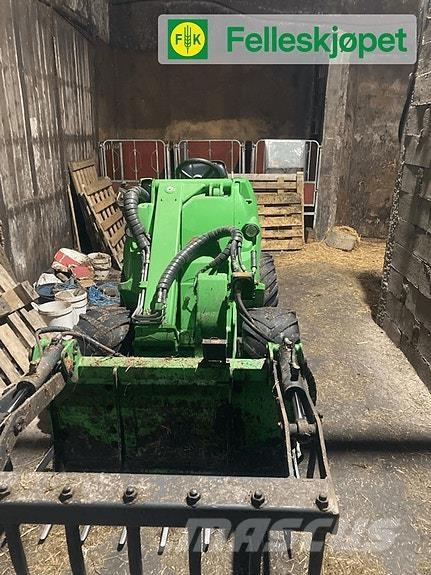 Avant 630 Otras máquinas de jardinería y limpieza urbana