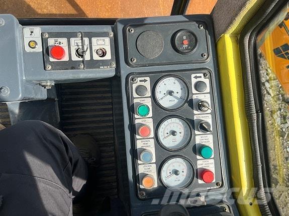 Bomag BW211 D-3 Asfaltadoras