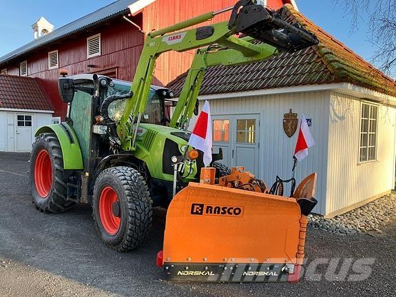 CLAAS Arion 420 Tractores