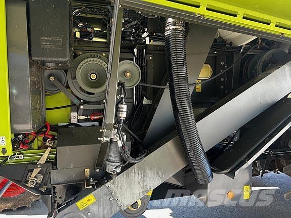 CLAAS Avero 240 Cosechadoras combinadas
