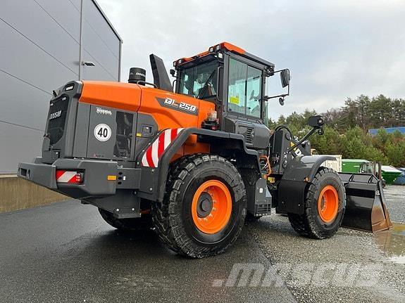 Doosan DL250-7 Cargadoras sobre ruedas