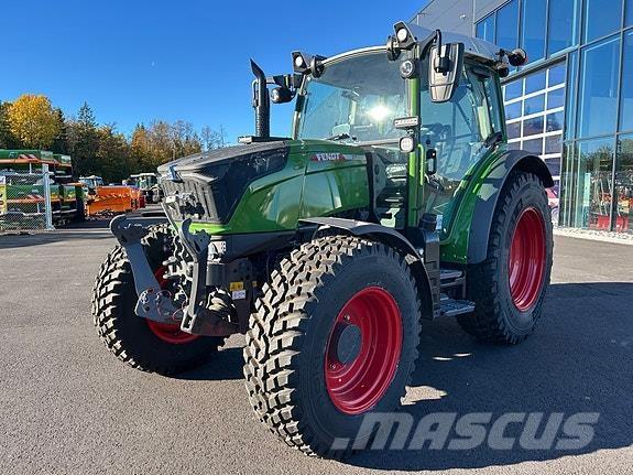 Fendt 211 Profi Tractores