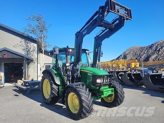 John Deere 5100 R Tractores