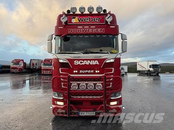 Scania 650 S Camiones con caja de remolque