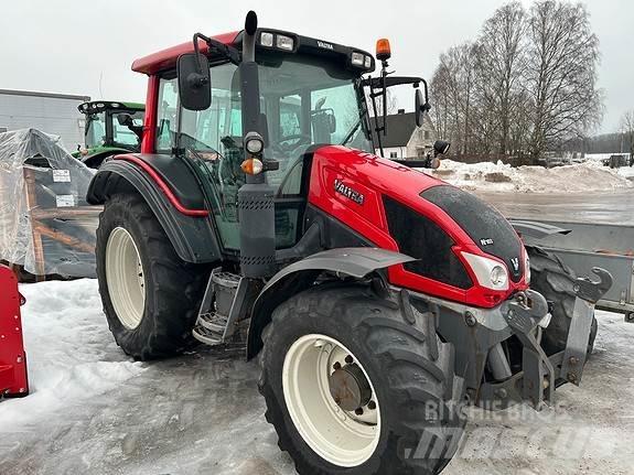 Valtra N103 Tractores