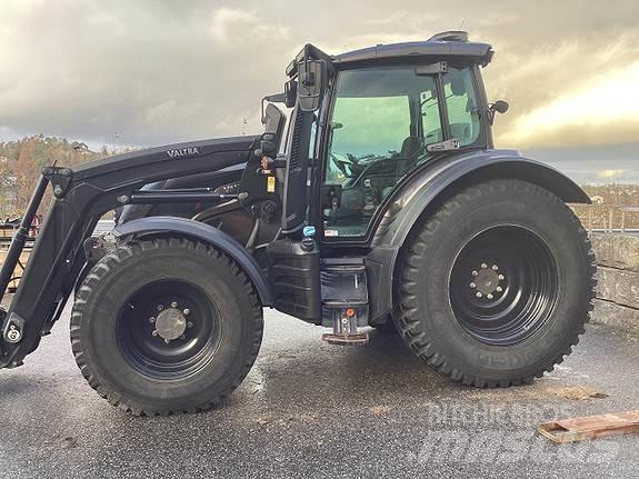 Valtra N174 Tractores