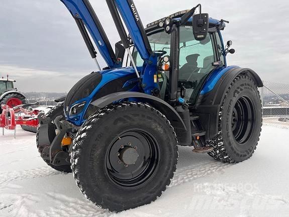 Valtra N174D Tractores