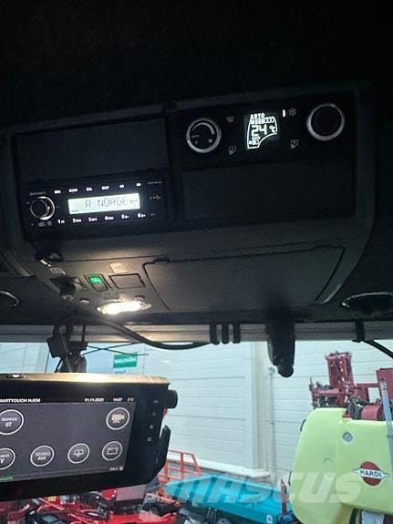 Valtra N175D Tractores