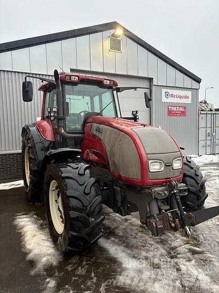 Valtra T150 Tractores