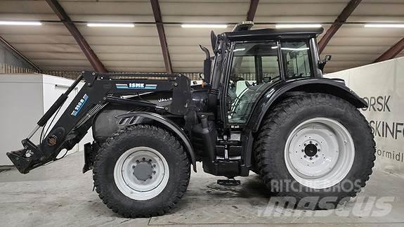 Valtra T182 Tractores