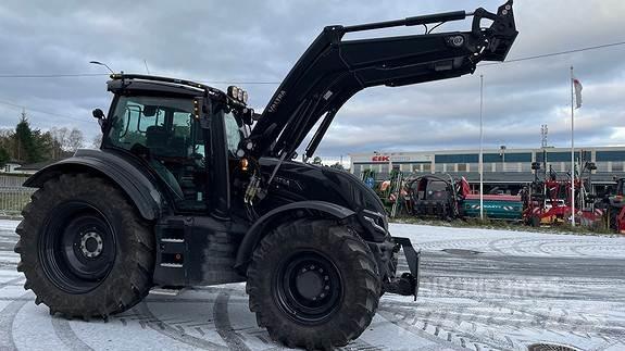 Valtra T235 Tractores