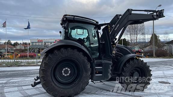 Valtra T235 Tractores