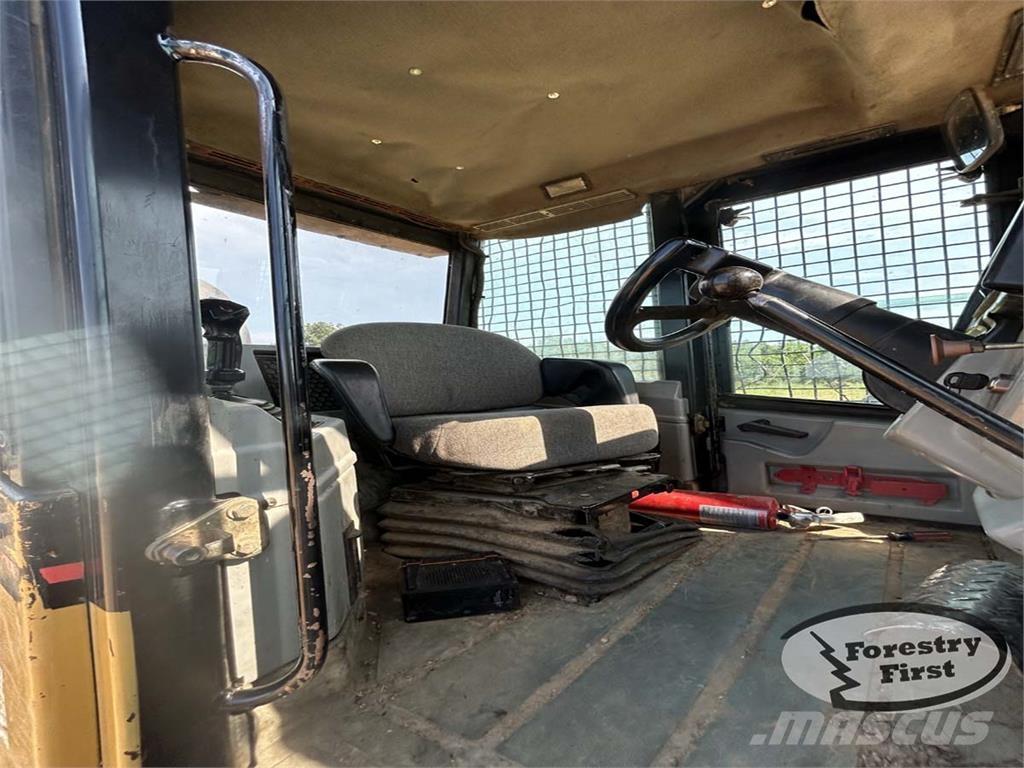 CAT 525B Arrastradoras de troncos