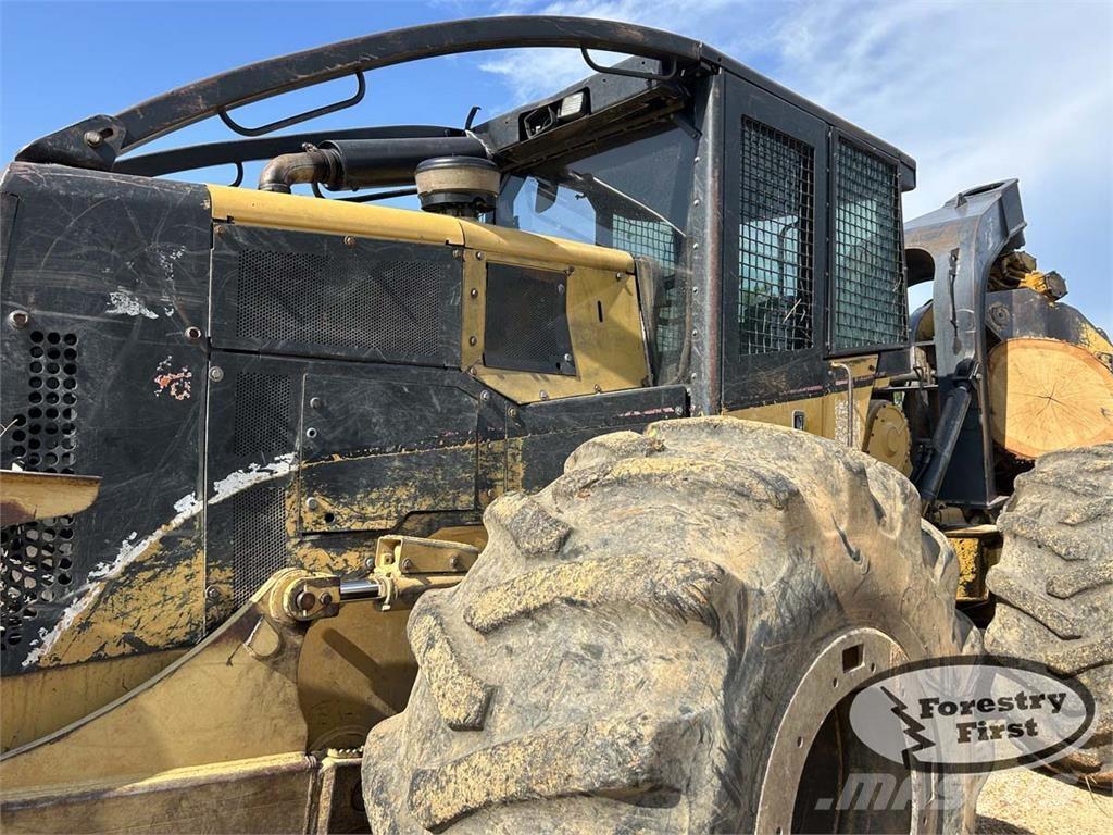 CAT 525B Arrastradoras de troncos