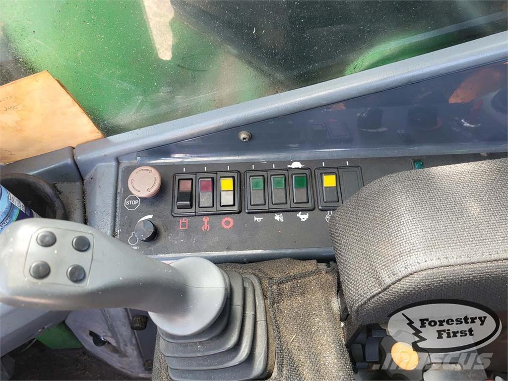 John Deere 753J Taladoras apiladoras