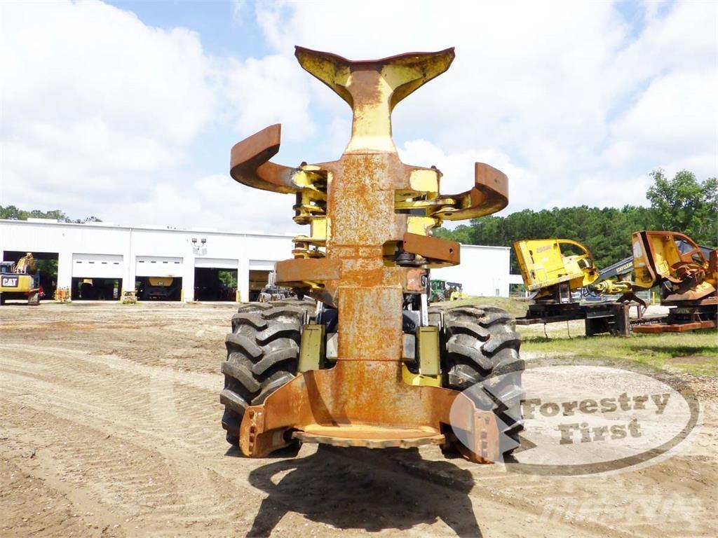 John Deere 843K Taladoras apiladoras