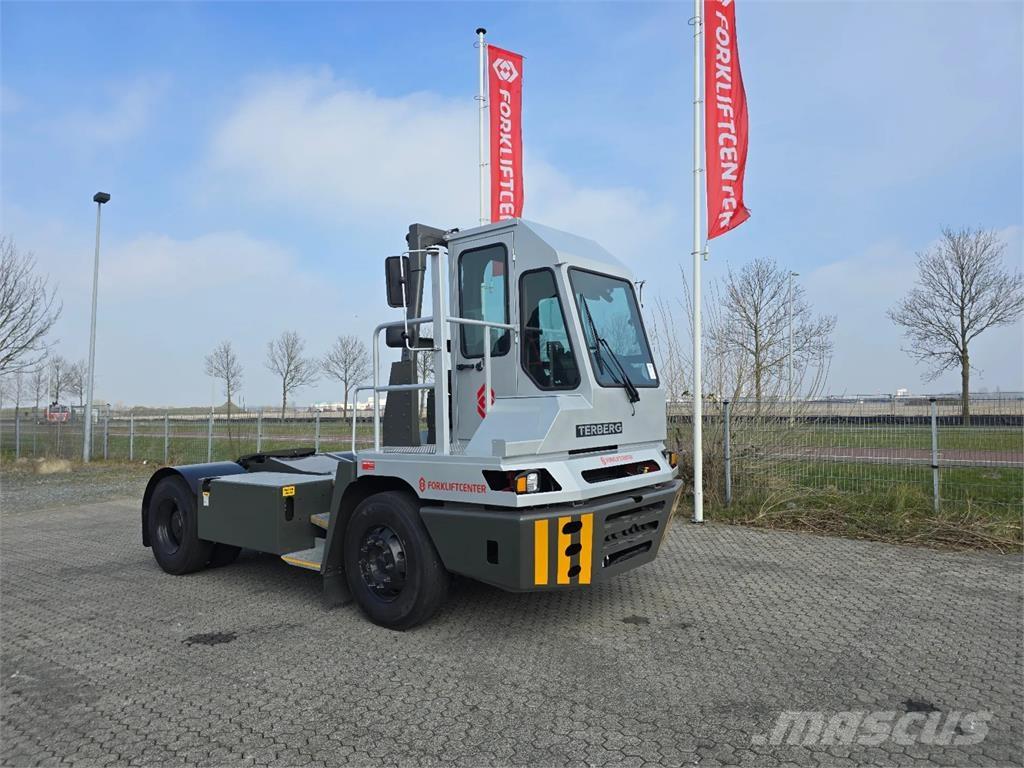 Terberg YT220 Tractocamiones para terminales