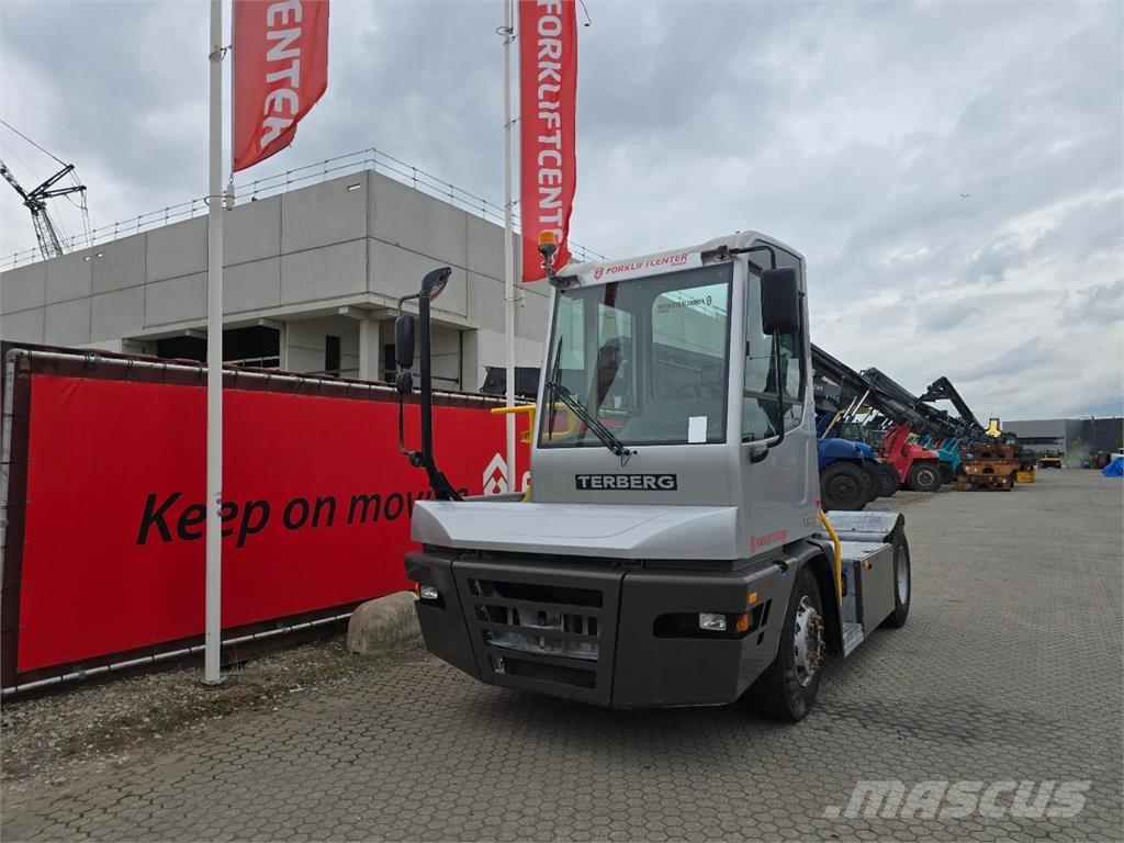 Terberg YT223 Tractocamiones para terminales