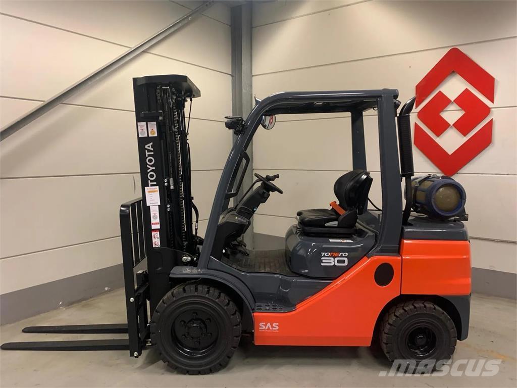 Toyota 02-8FGF30 Camiones LPG