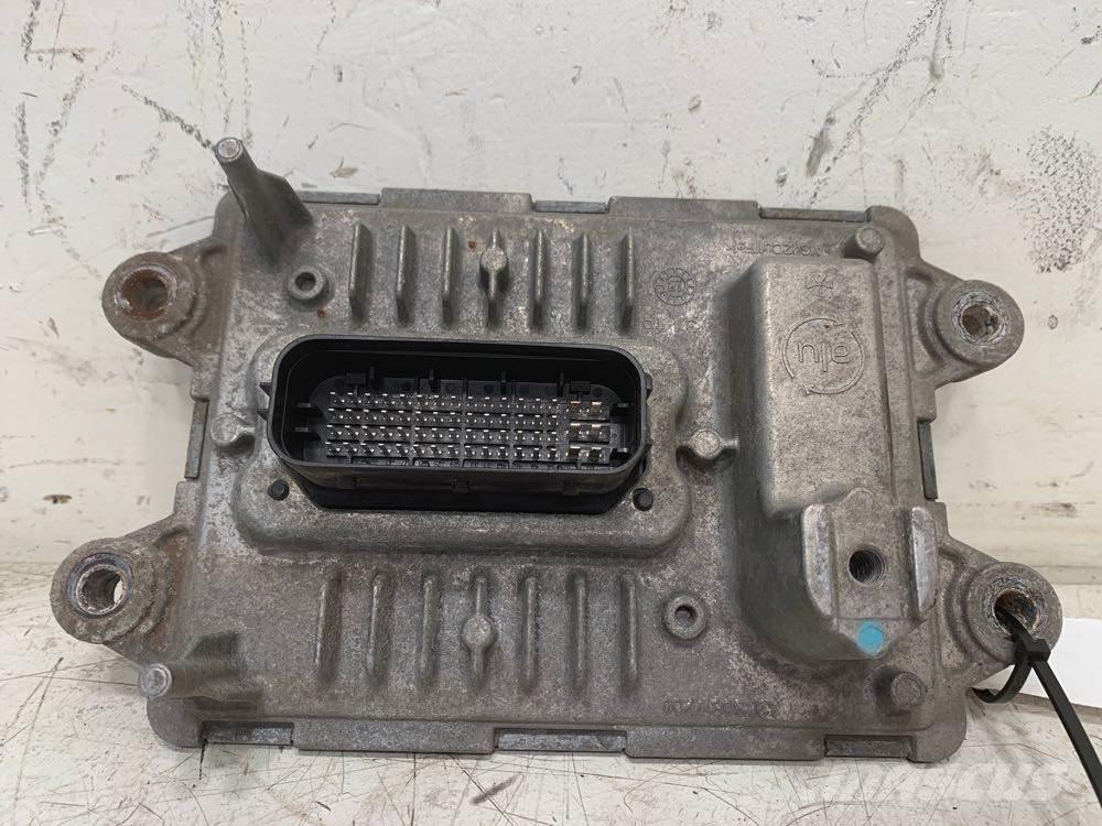 Volvo VNL Otros componentes