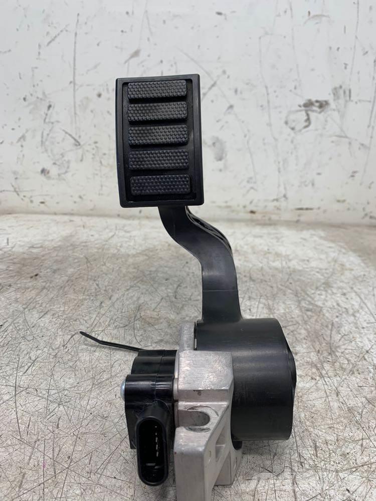 Volvo VNL Otros componentes