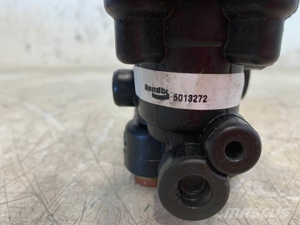 Volvo VNL Otros componentes