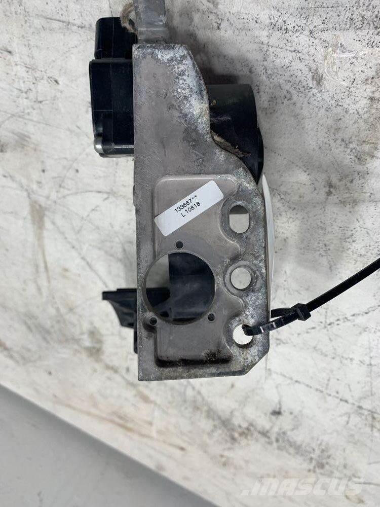 Volvo VNL Otros componentes