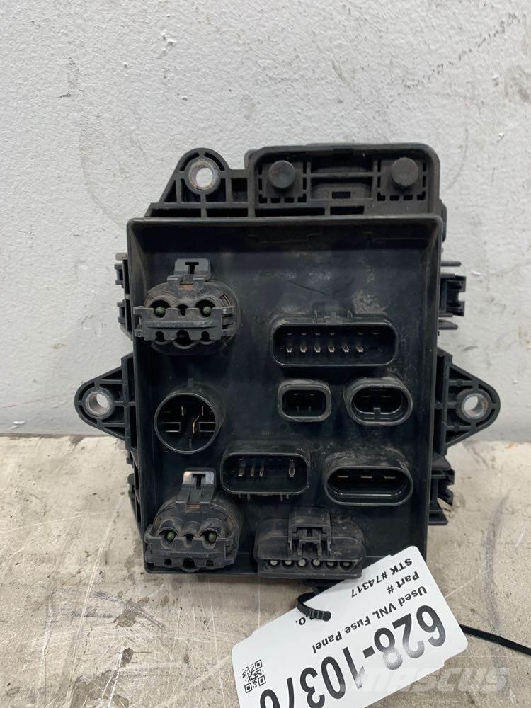 Volvo VNL Componentes electrónicos