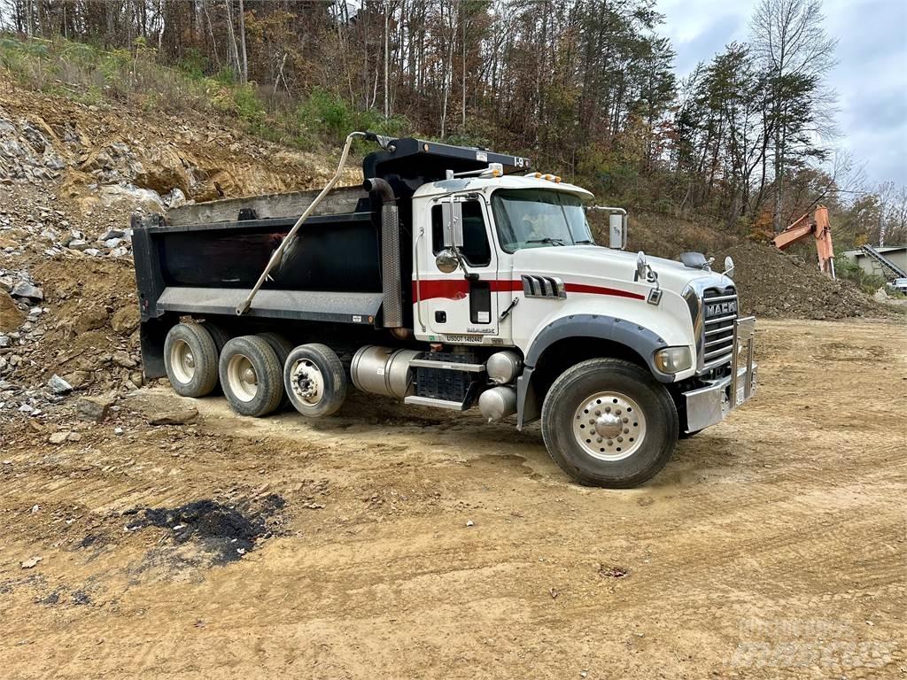 Mack GU713 Bañeras basculantes usadas