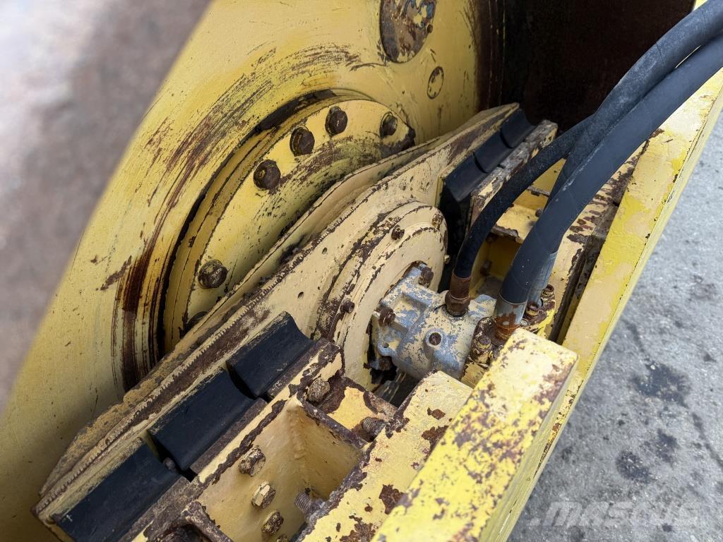 Bomag BW 217 PD-2 Rodillos de un solo tambor