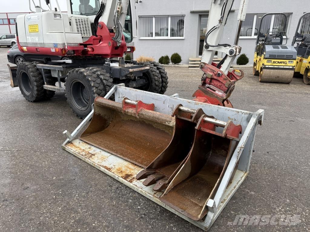 Takeuchi TB 175 W Excavadoras de ruedas