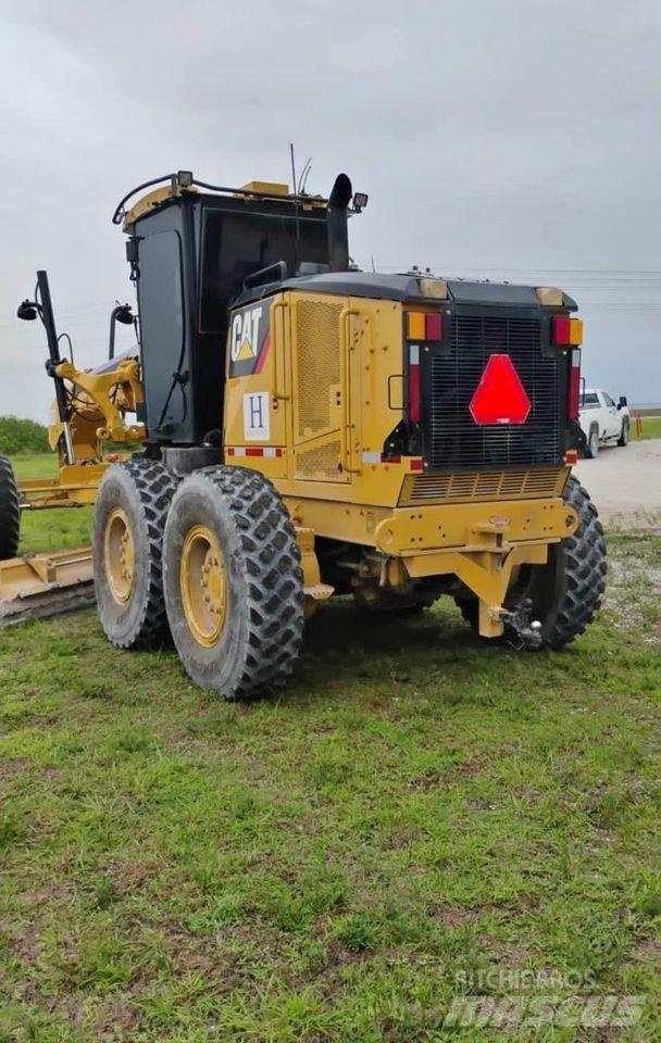 CAT 140M Buldozer sobre oruga