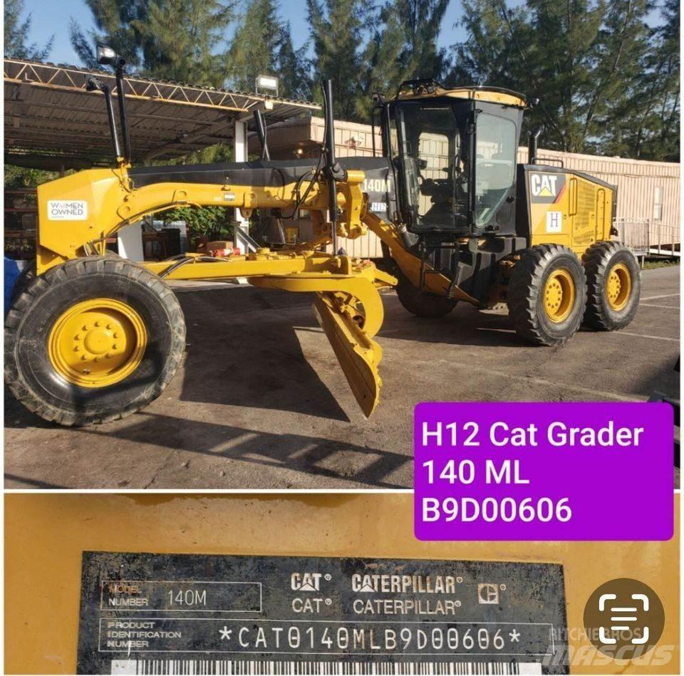 CAT 140M Buldozer sobre oruga