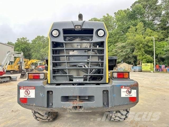 Komatsu WA320-8 Cargadoras sobre ruedas
