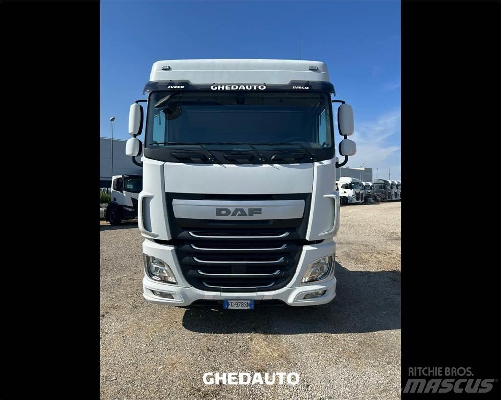 DAF DAF Camiones con caja de remolque