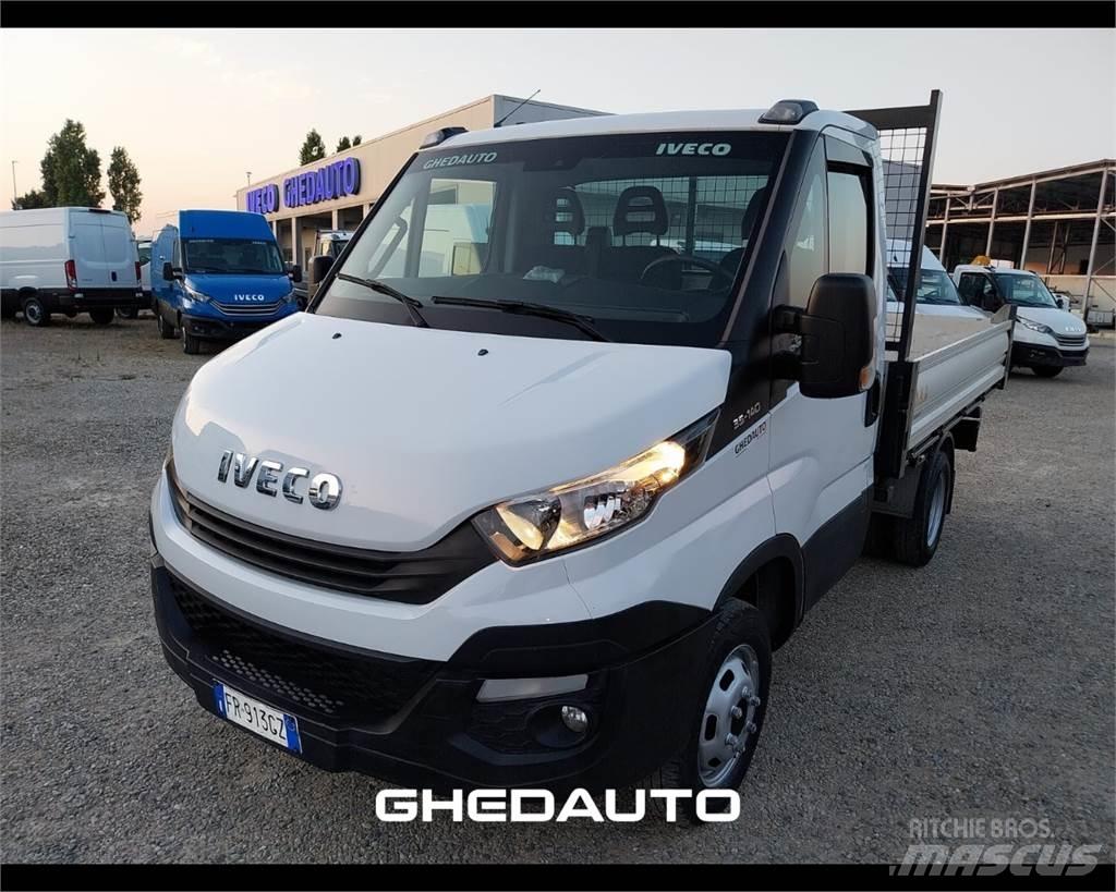 Iveco 35C14 Vehículos de caha cerrada