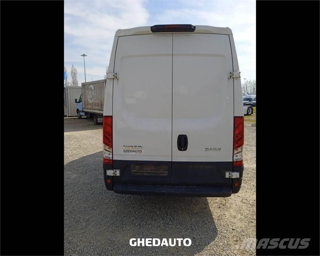 Iveco 35S16S V Vehículos de caha cerrada