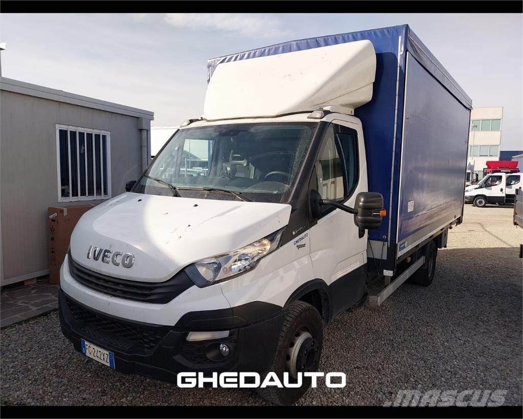 Iveco 65C15 Camiones con caja de remolque