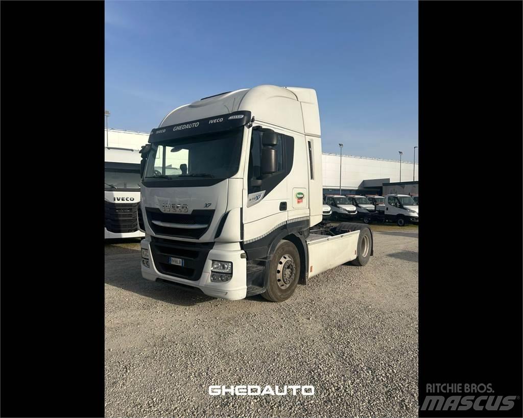 Iveco AS440S48 Camiones con caja de remolque