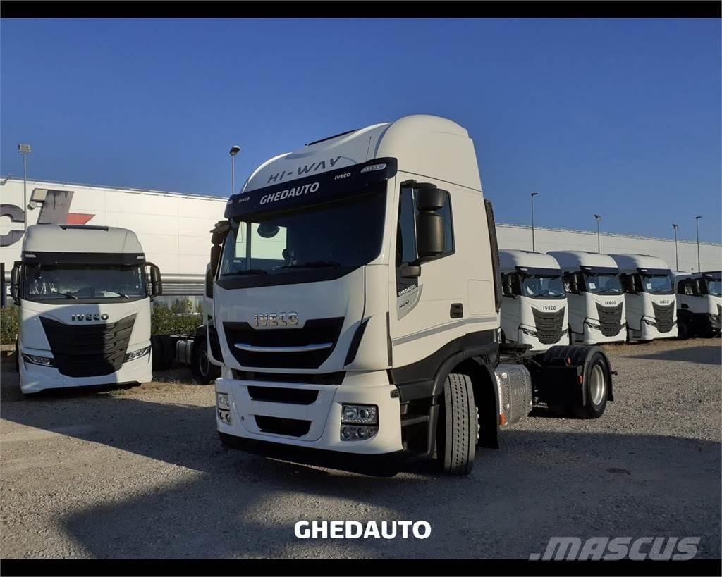 Iveco AS440S48T/P Camiones con caja de remolque