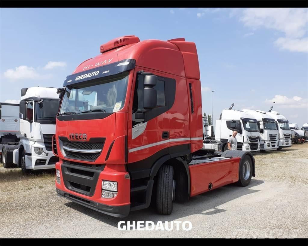 Iveco AS440S48T/P Camiones con caja de remolque
