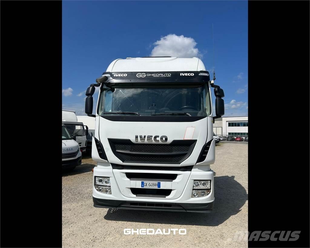 Iveco AS440S48T/P Camiones con caja de remolque