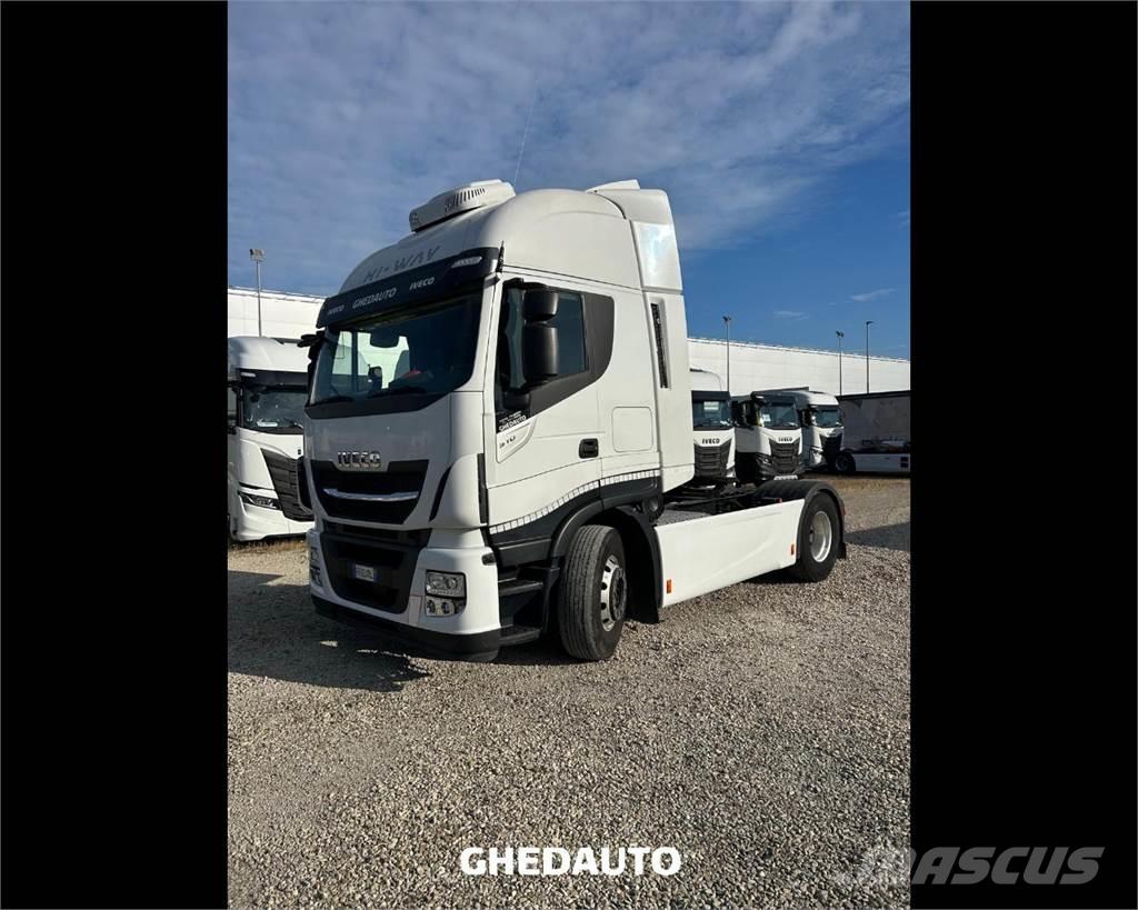 Iveco AS440ST/P Camiones con caja de remolque