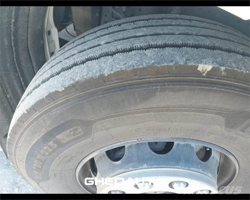 Iveco AS440ST/P Camiones con caja de remolque