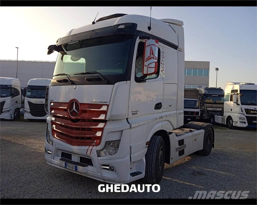 Mercedes-Benz ACTROS Camiones con caja de remolque